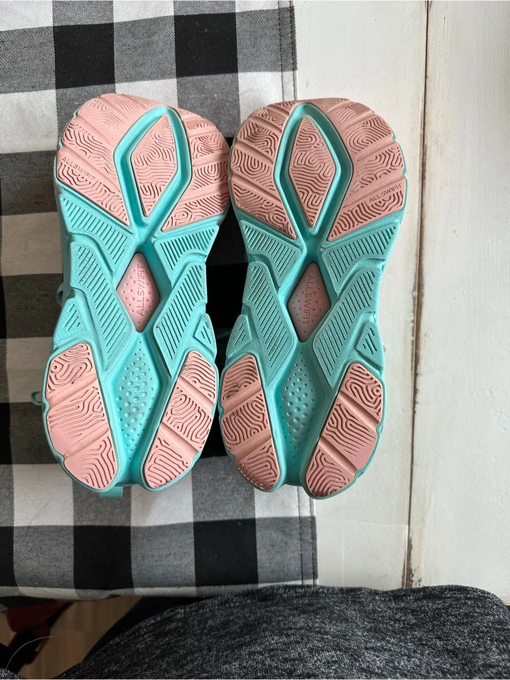 Women's Athletic‎ Running Shoes in Pink and Aqua